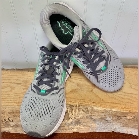 Women’s Brooks Ariel 20 Gray Running shoes - size 11 Wide - Picture 1 of 5